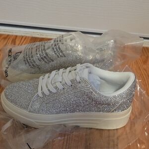 Jessica Simpson Silver Sneakers